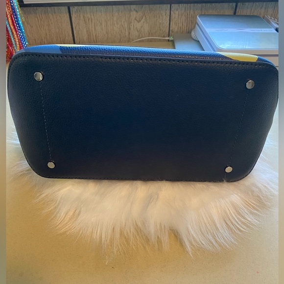 EUC Kate spade New York Eva lemon zest bucket bag/ crossbody - Picture 7 of 15